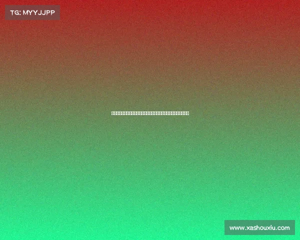 瑞士阿尔卑斯山滑雪锦标赛现场气氛火热参赛者奋勇拼搏观众欢呼不断